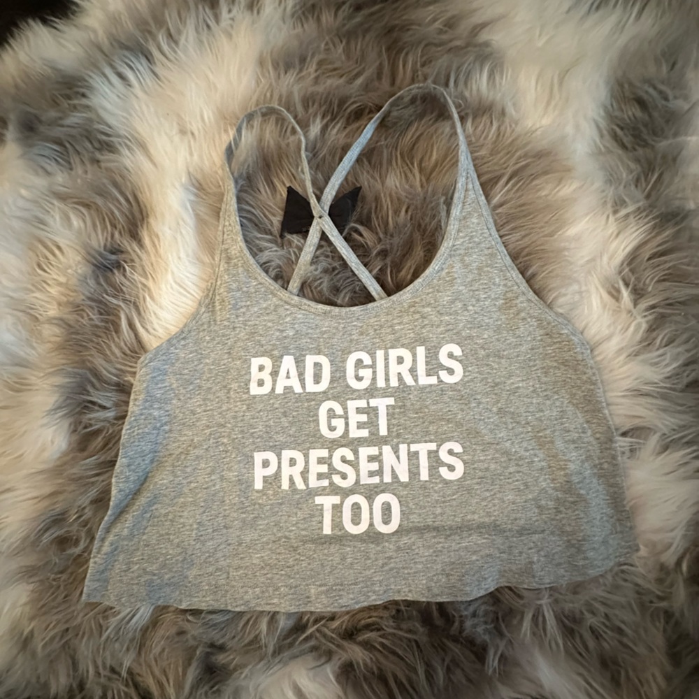 VS PINK CROP TANK